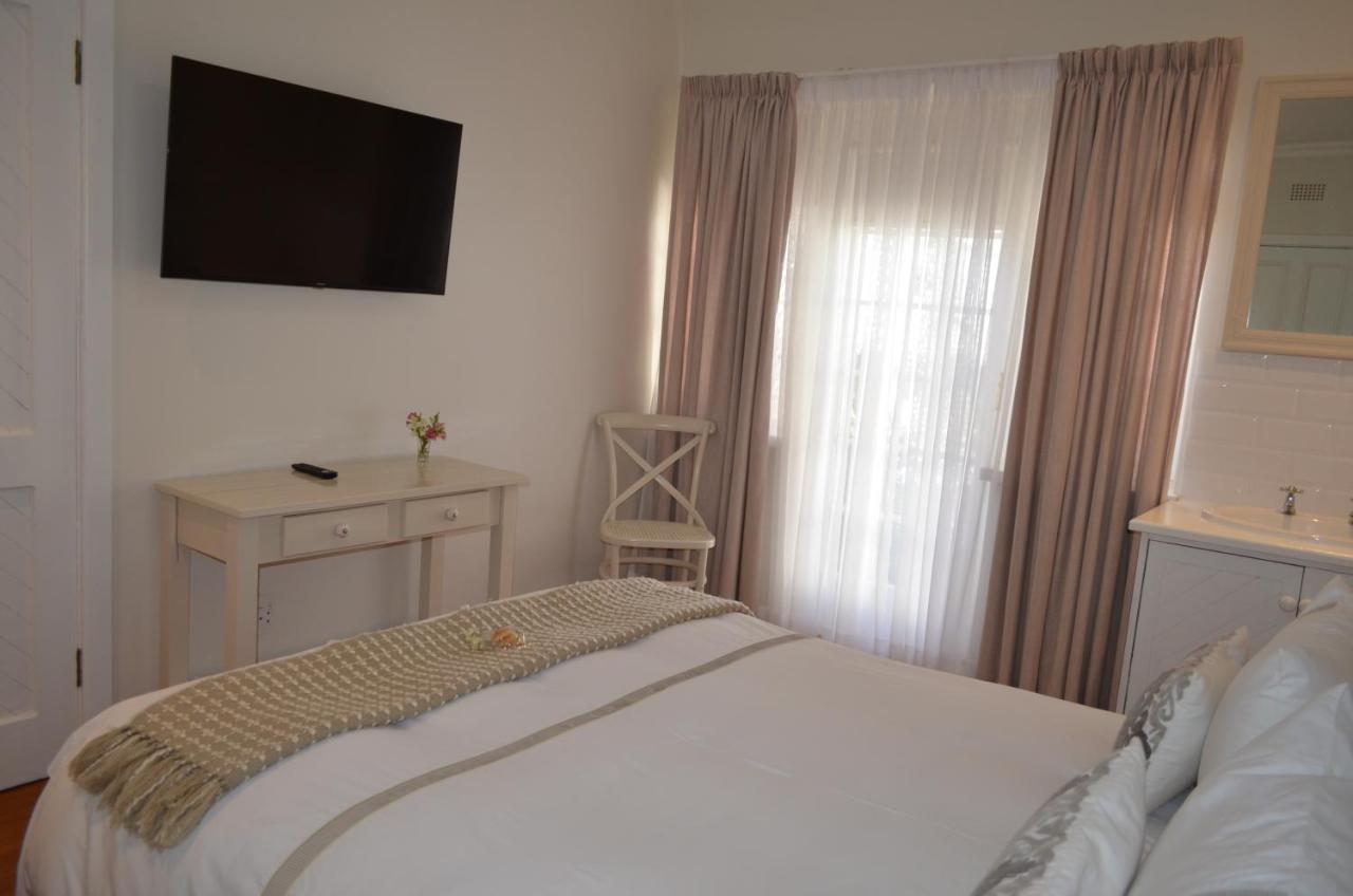 On The Bay Bed and Breakfast Port Elizabeth Eksteriør billede