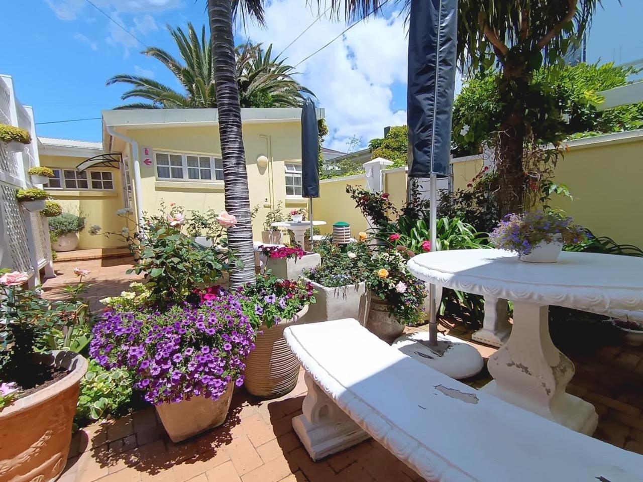 On The Bay Bed and Breakfast Port Elizabeth Eksteriør billede